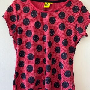 “Smiley London Graphic Tee Red w/ Allover Smiley Faces – Size L”